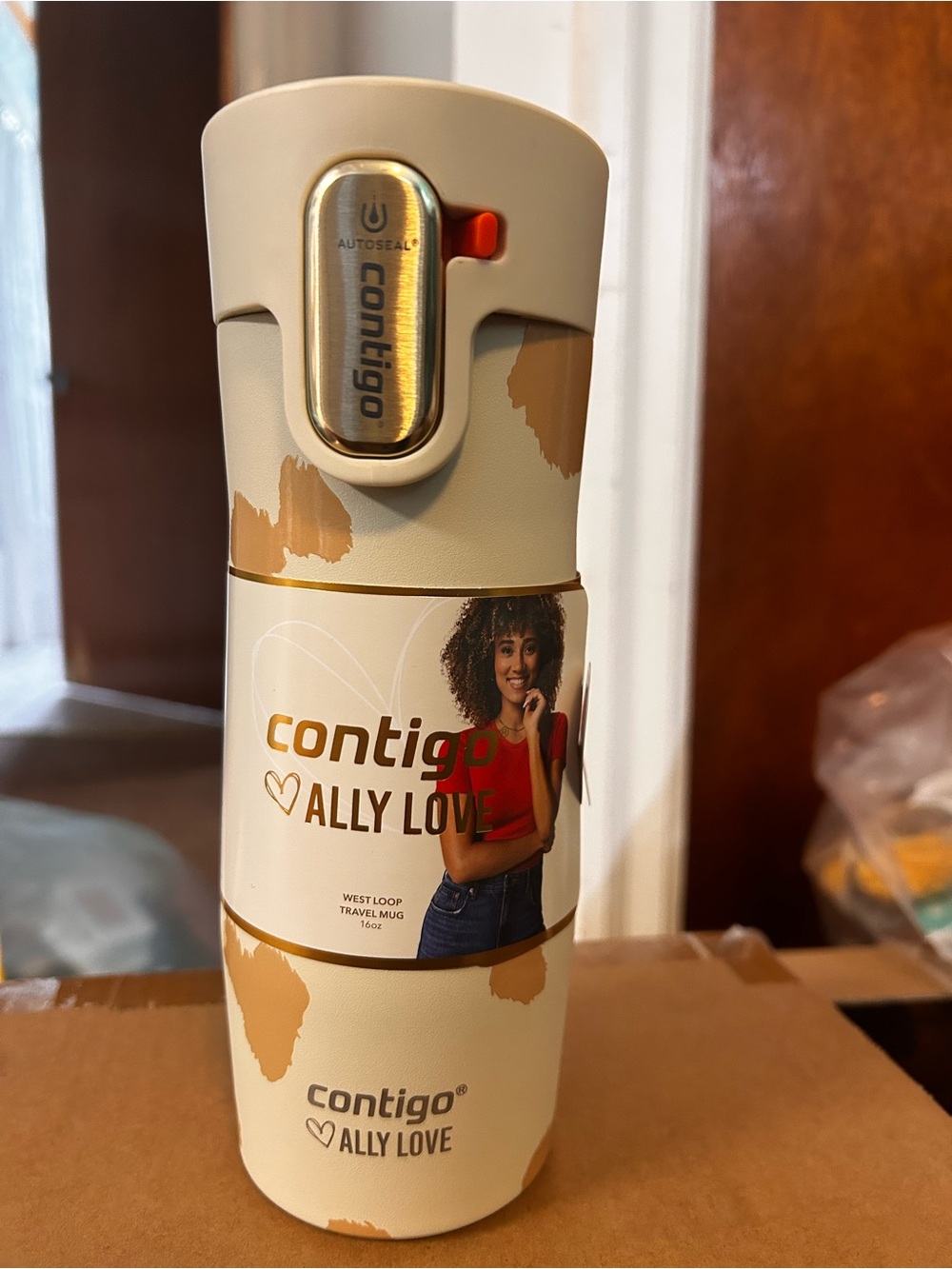 Contigo West Loop Travel Mug - Oatmilk with Tan Accents